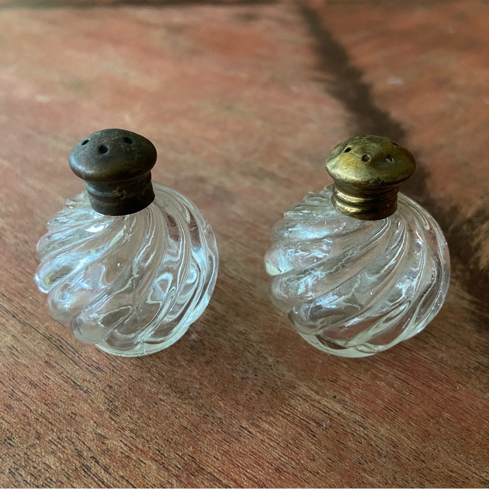 Dainty, Vintage Salt and Pepper Set